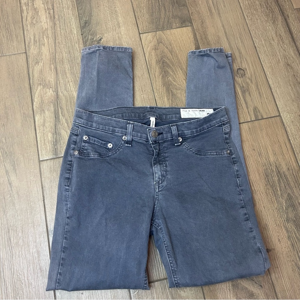 Rag & Bone Gray Legging Skinny Jeans. Size 29.